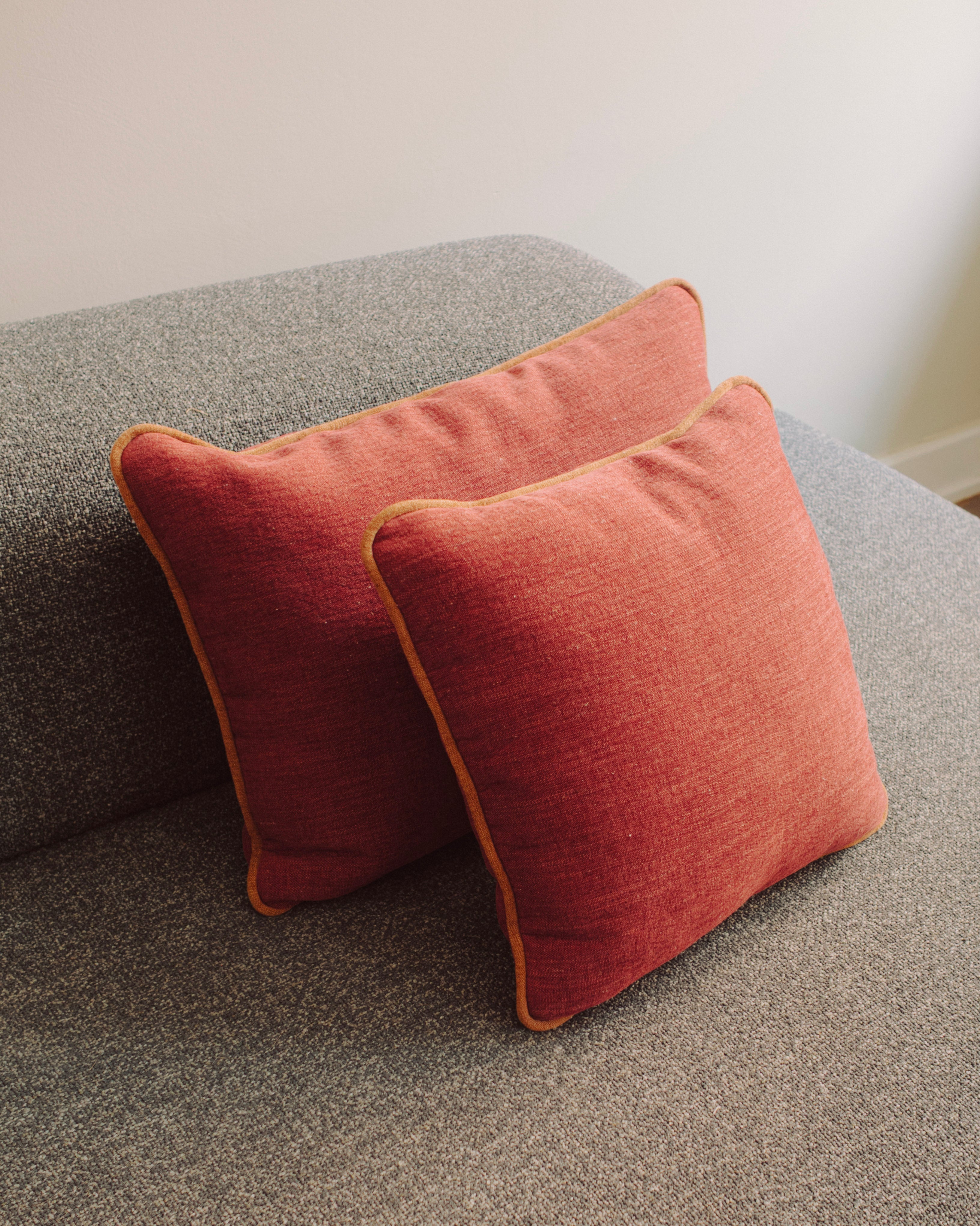 Miu Cushion - 35 x 35 cm