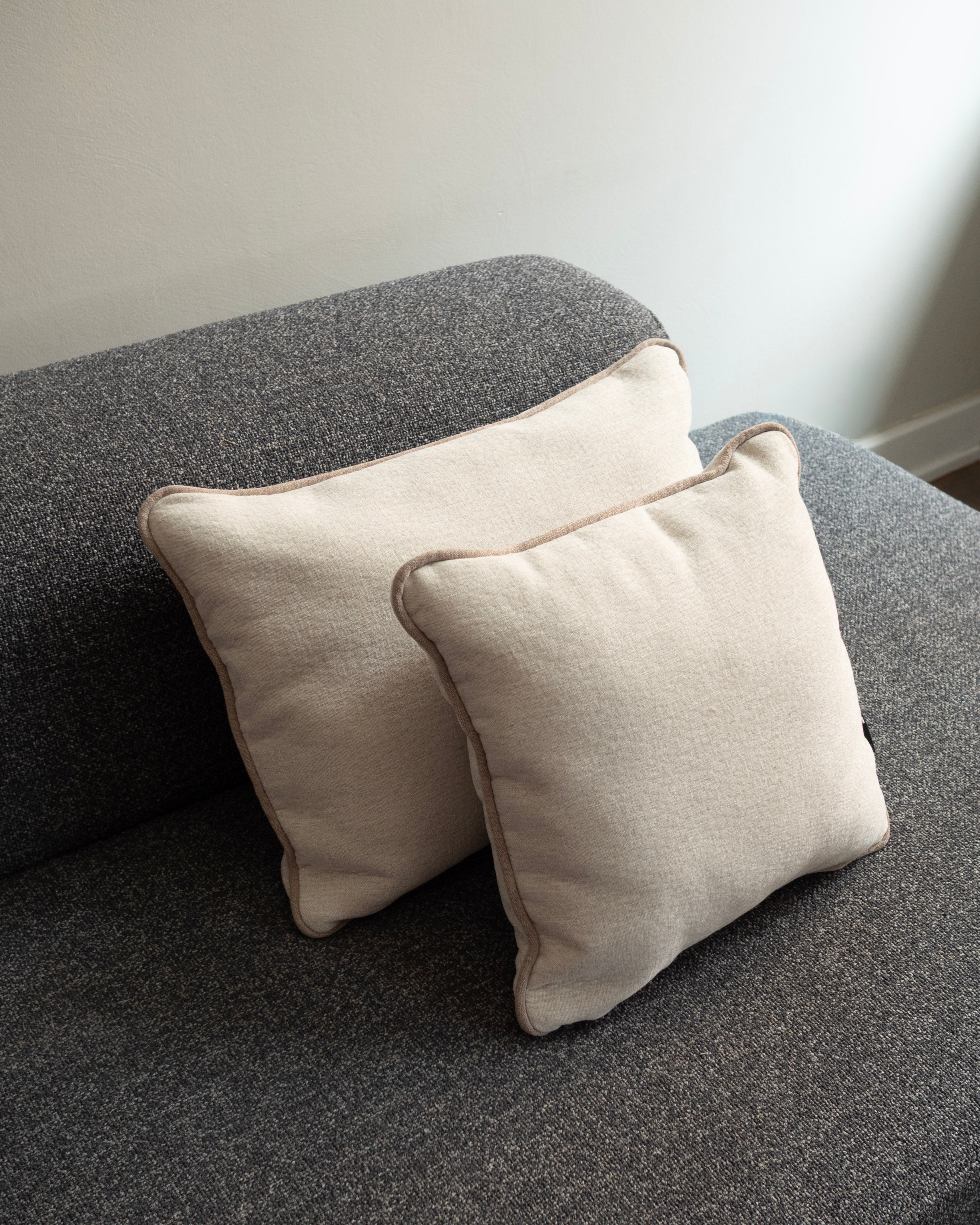 Miu Cushion - 35 x 35 cm