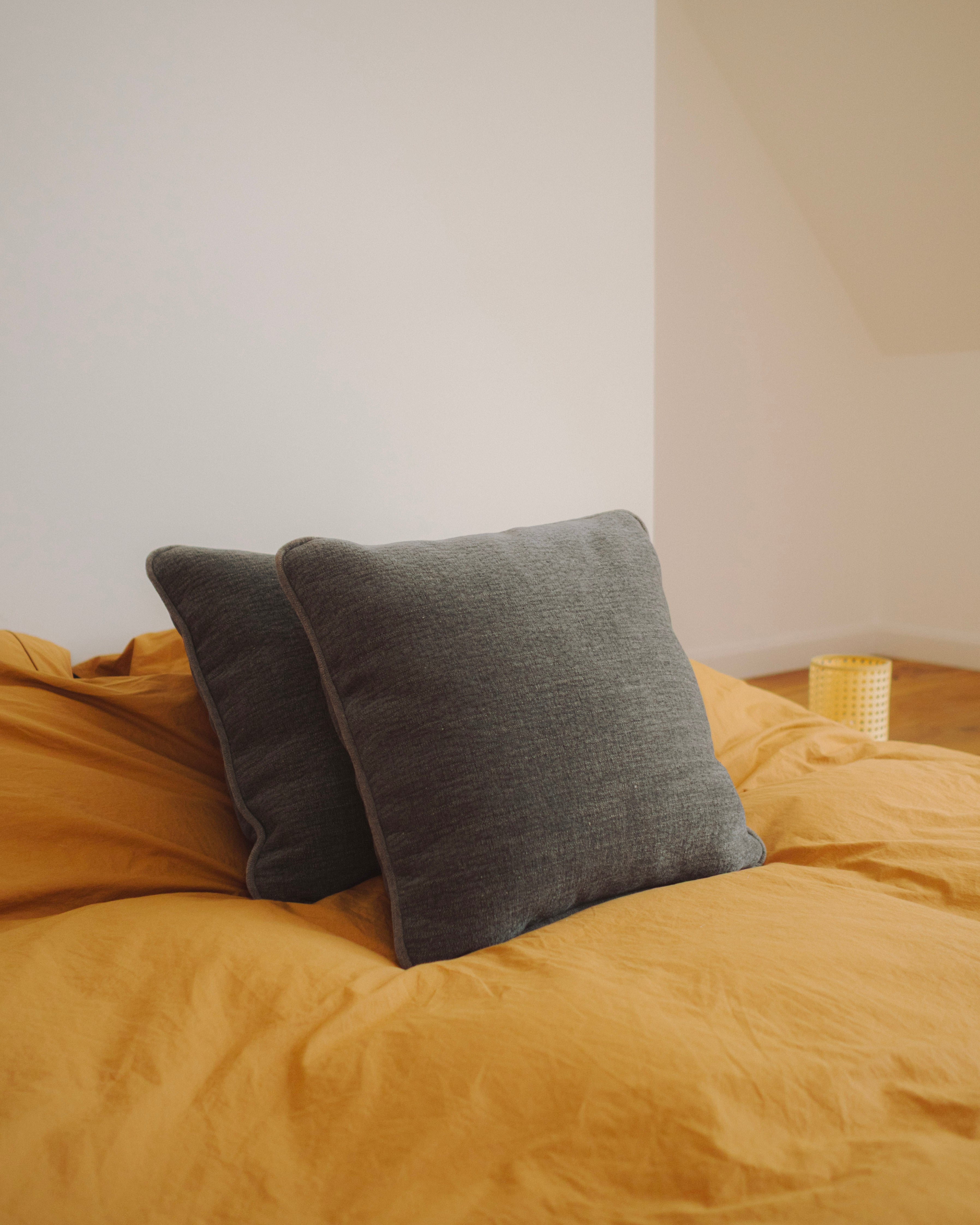 Miu Cushion - 35 x 35 cm