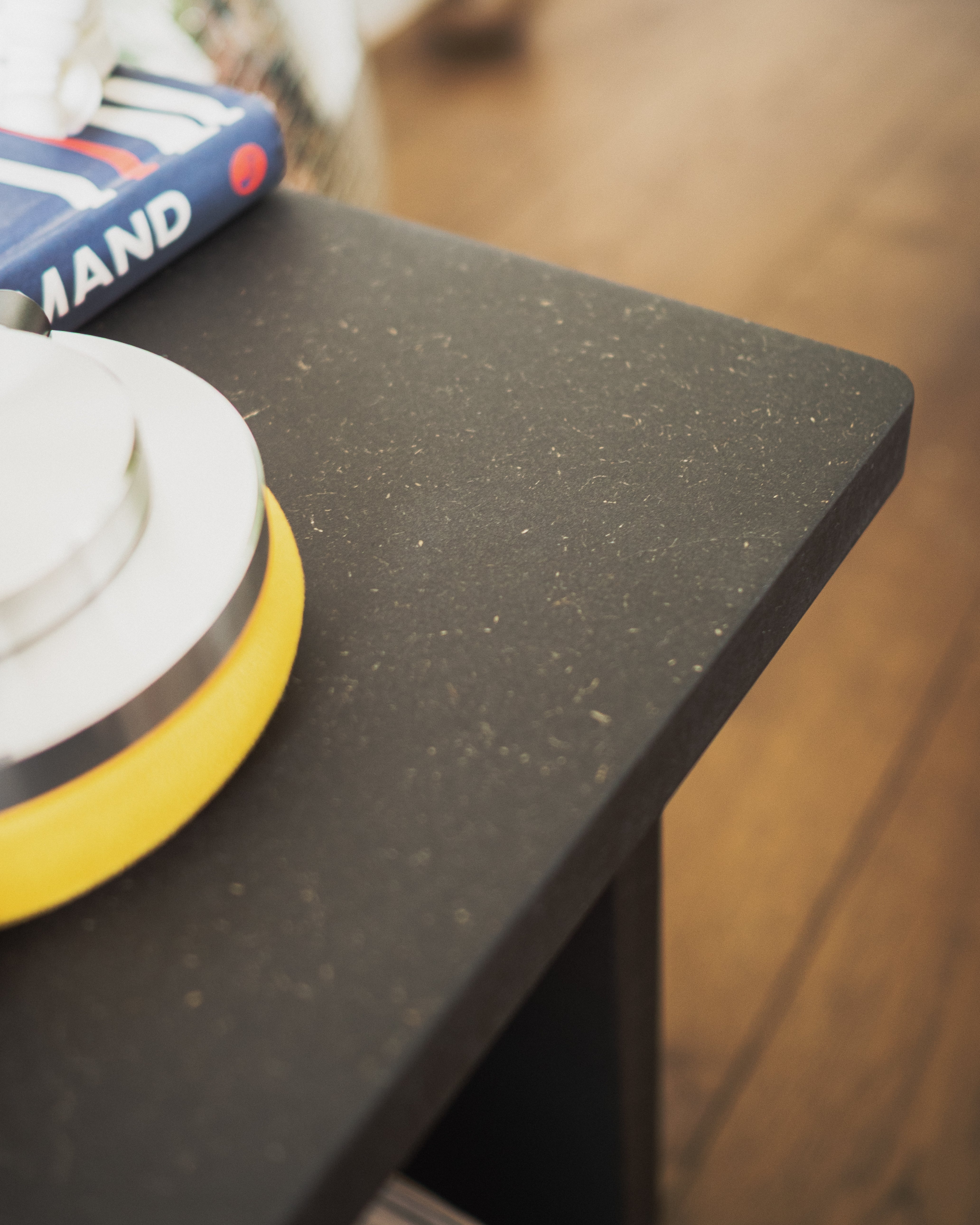 Kyo Side Table