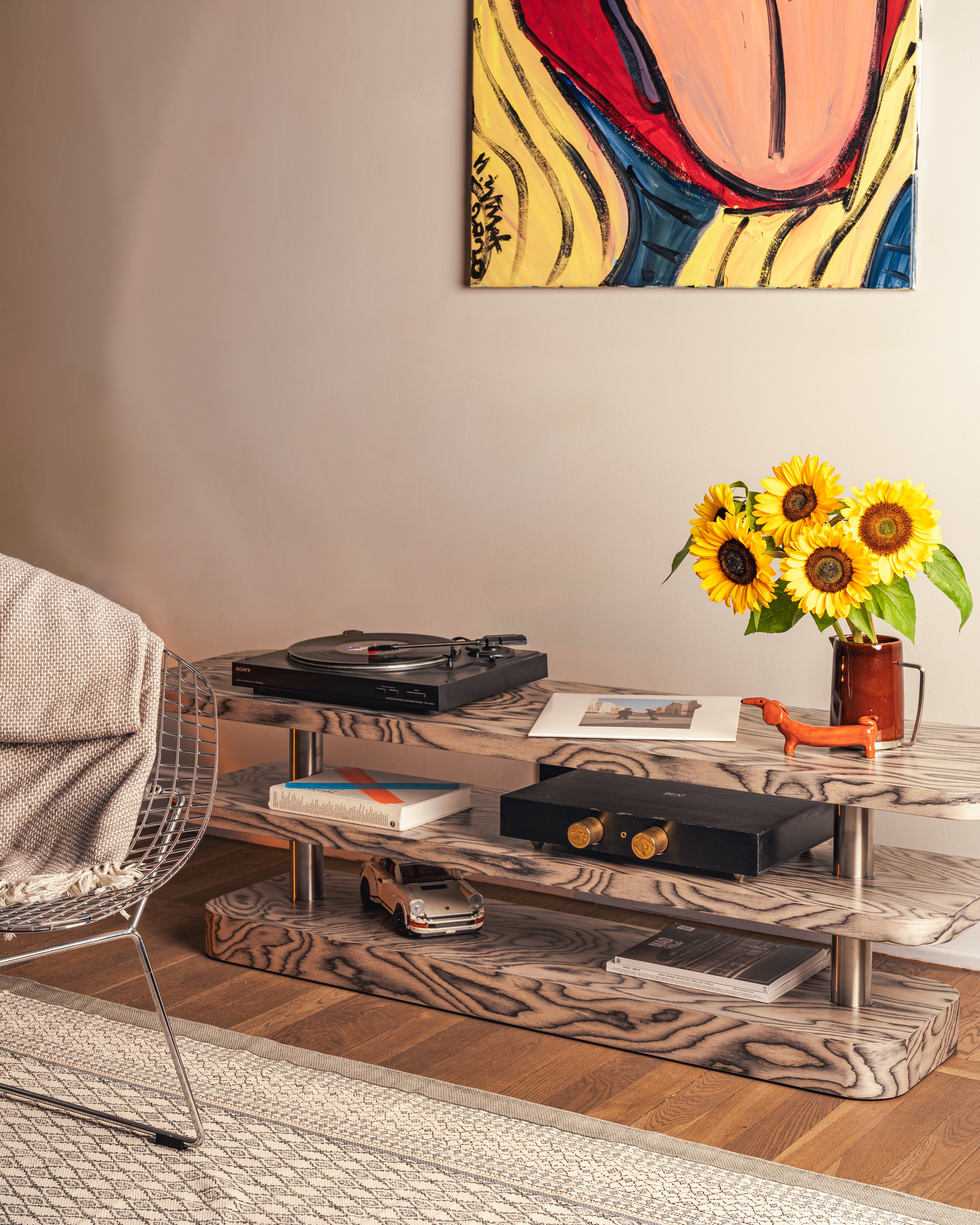 Rel Sottsass TV Stand