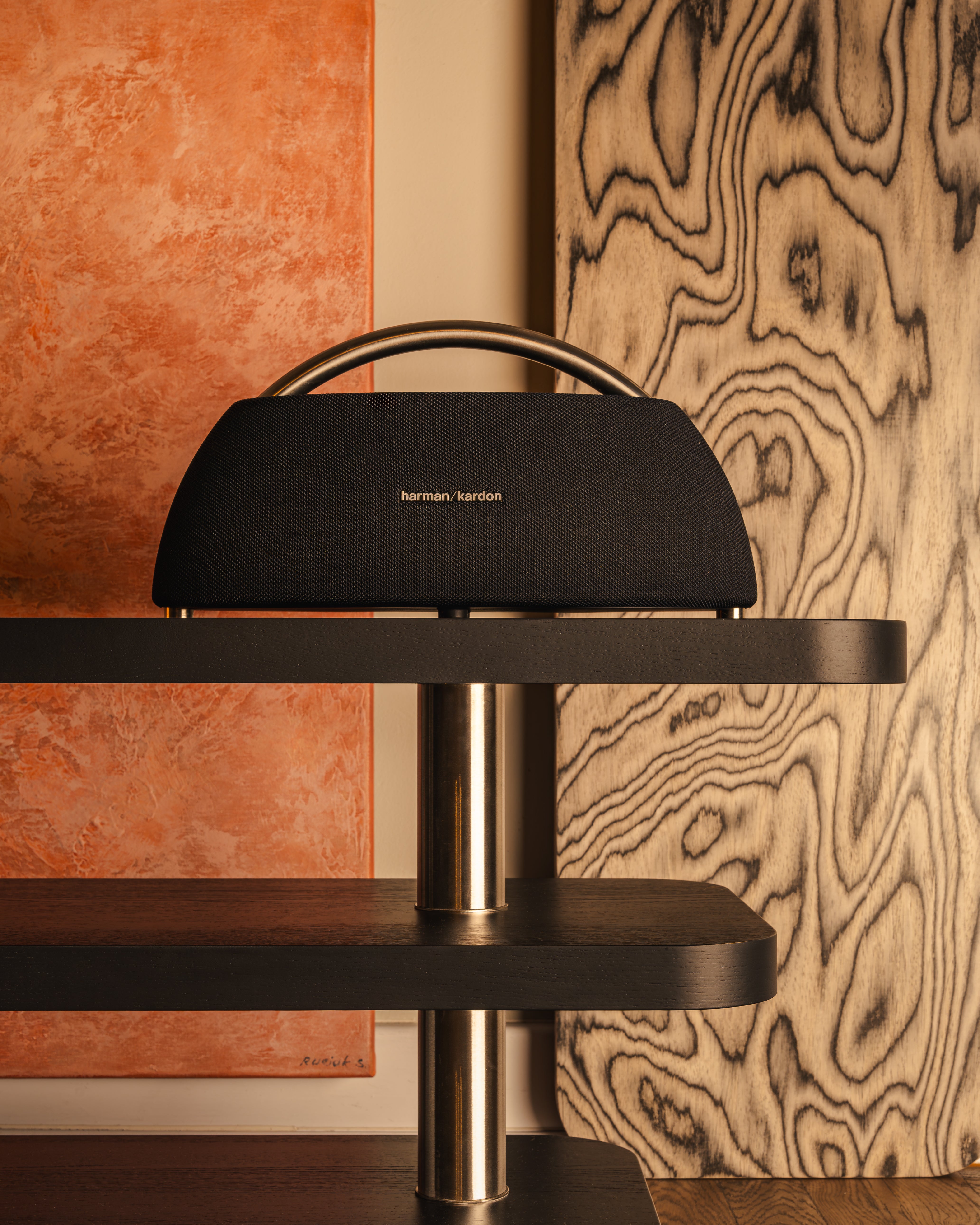 Rel TV Stand