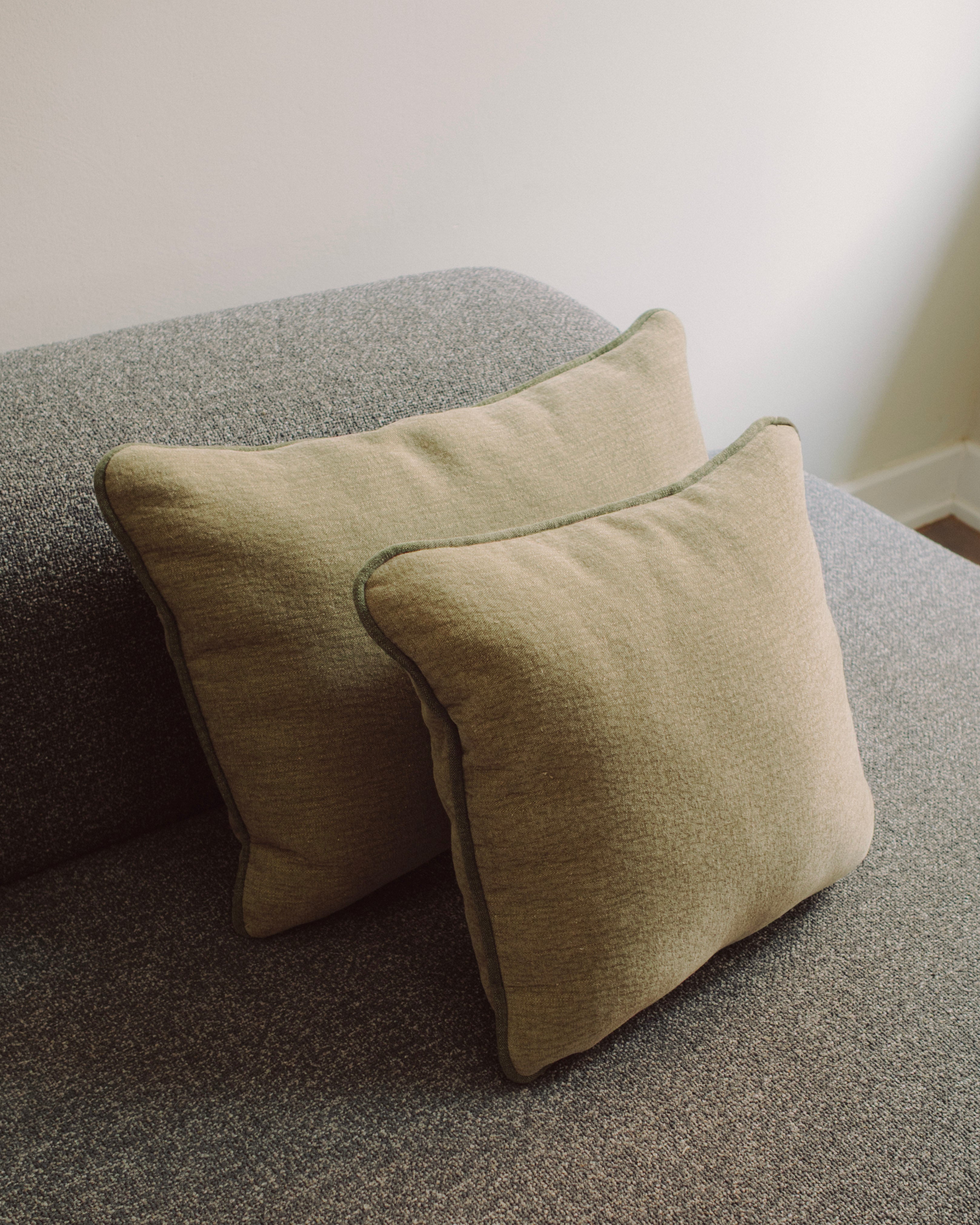 Miu Cushion - 35 x 35 cm